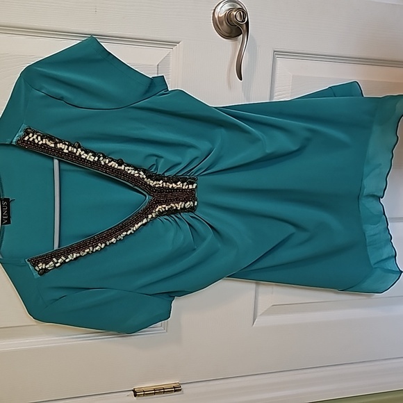 Shirt - Picture 2 of 6